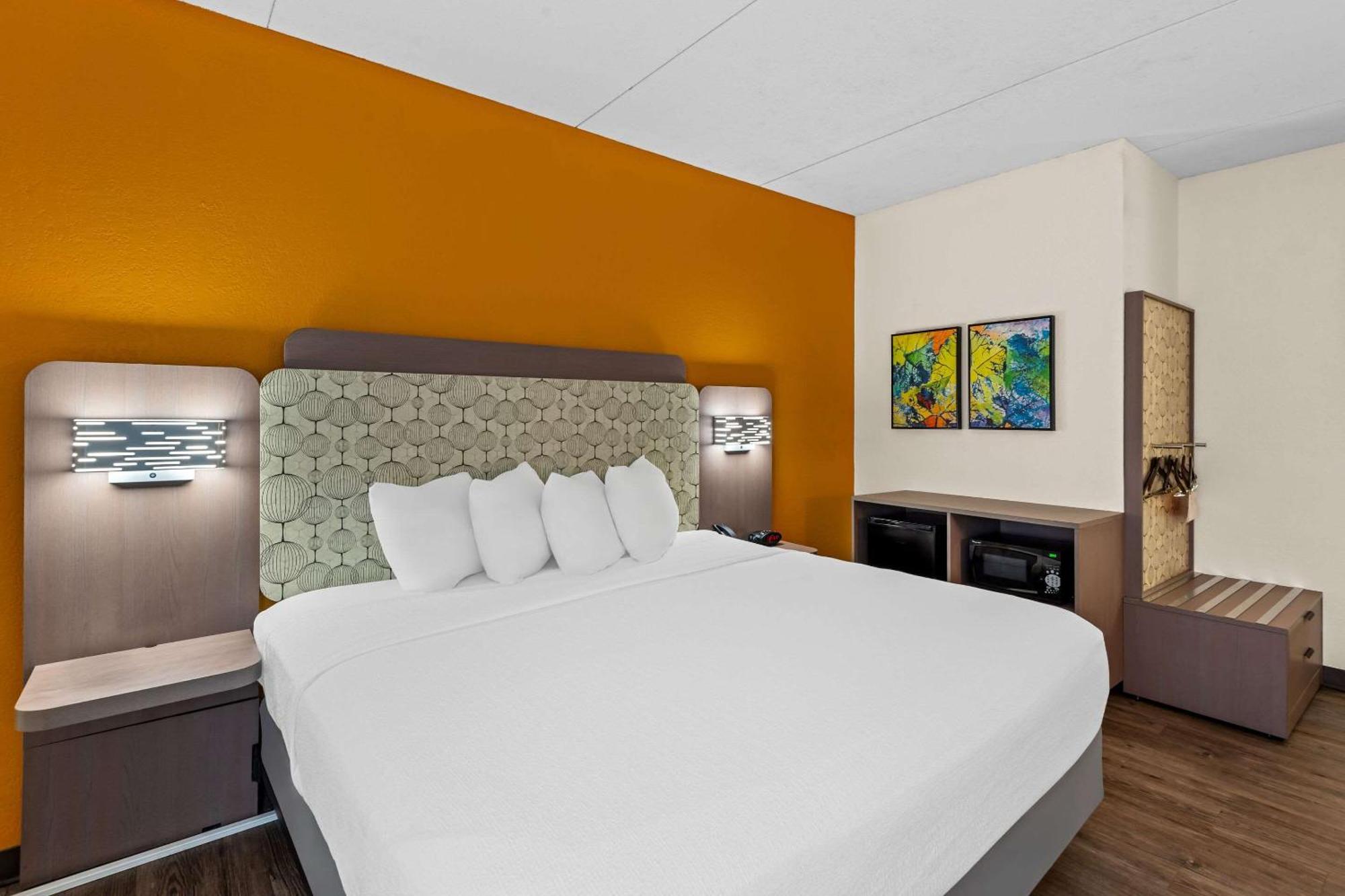 Concord Syracuse, Ascend Collection Hotel 3*