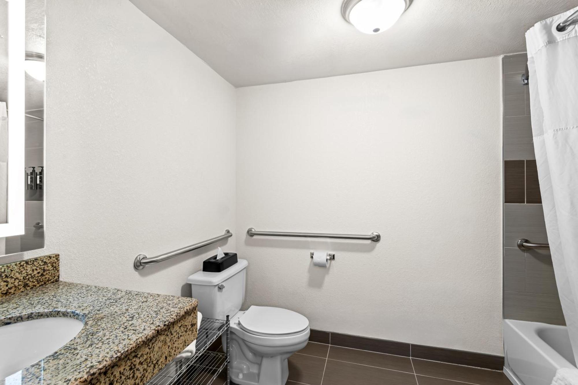 Concord Syracuse, Ascend Collection Hotel East Syracuse