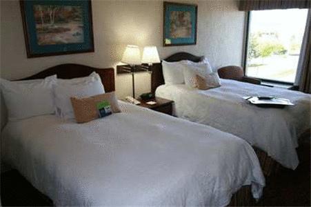 Concord Syracuse, Ascend Collection Hotel 3*
