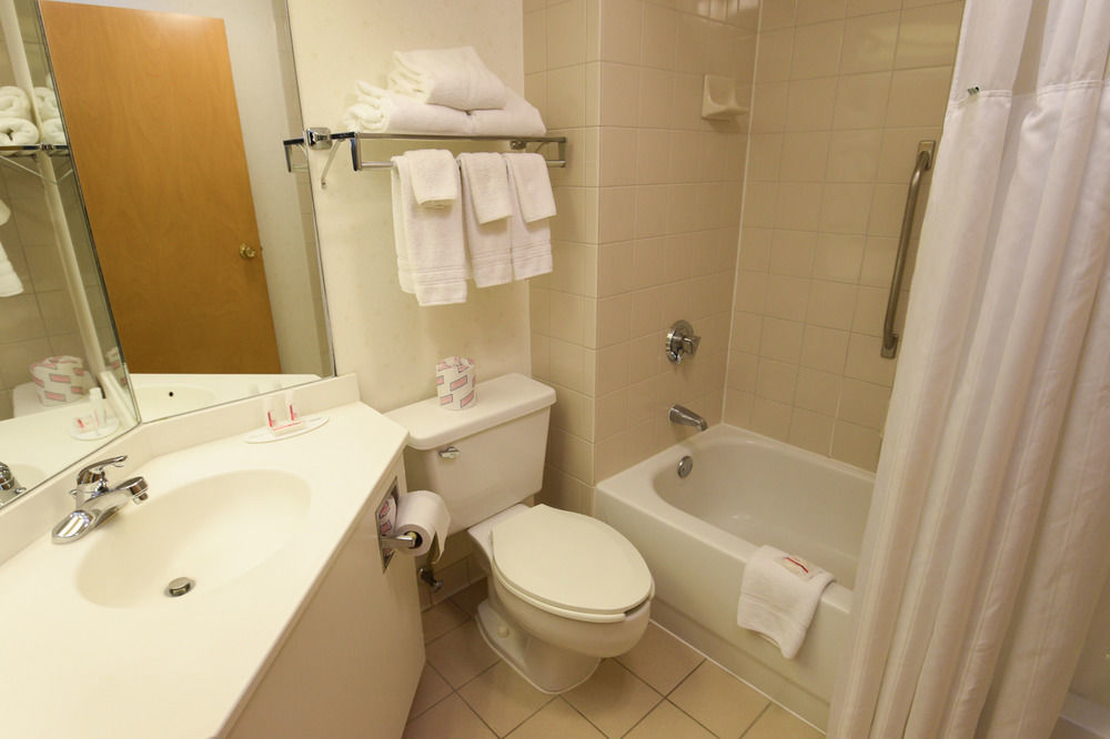 Concord Syracuse, Ascend Collection Hotel 3*